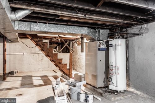 449 Broad St, West Deptford NJ 08096-1055 exterior