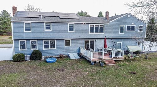 20 Farm Pond Rd, Dracut, MA 01826-4106