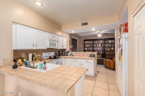 15221 14 Pl, Phoenix AZ 85014-5111 exterior