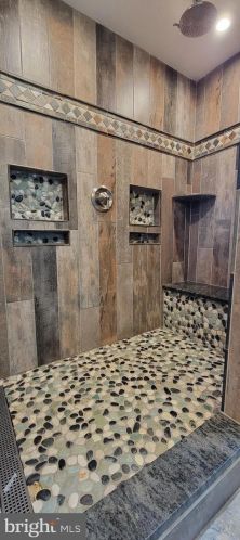 1859 Manhassett Ave, West Deptford NJ 08096-4307 exterior