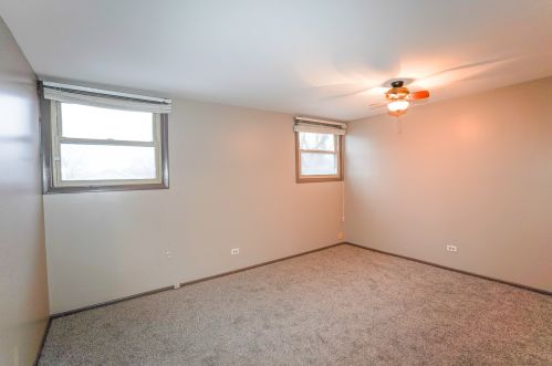 807 Beech Dr, Lemont IL 60440-1601 exterior