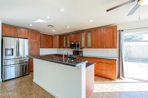 4141 Altadena Ave, Phoenix AZ  85029-3025 exterior