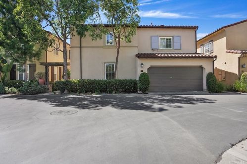21 Gardenpath, Irvine CA 92603-0156 exterior