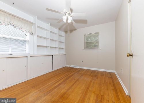 605 Chestnut Ave, West Deptford NJ 08097-1603 exterior