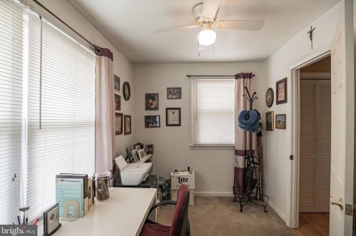 335 May Ave, West Deptford NJ 08096-1166 exterior