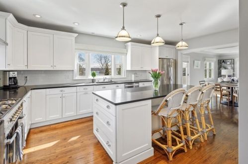 14 Otis Hl Rd, Hingham MA 02043-4510 exterior