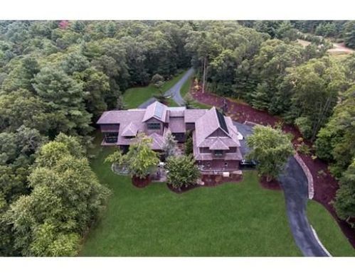 55 Gunners Exchange Rd, Plymouth, MA 02360-3120