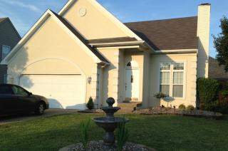 8806 Brittany Dr, Louisville KY  40220-5416 exterior