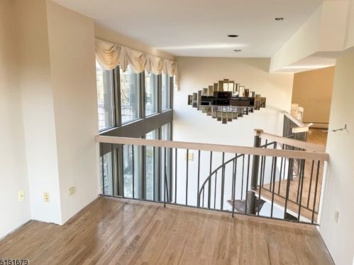 142 Magee Rd, Skyline Lakes NJ 07456-1123 exterior