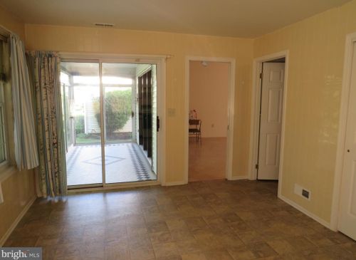 53 Lake View Ter, Columbus NJ  08022-1033 exterior