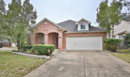 211 Briar Trace Ln, Richmond TX  77406-2164 exterior