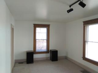 70 Tompkins St, Columbus OH  43202-2931 exterior