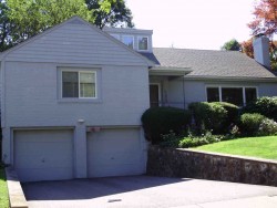 100 Wendell Rd, Newton, MA 02459-2947