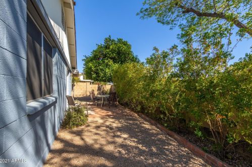 17235 2nd Pl, Phoenix AZ 85022-2315 exterior