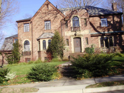 47 Clements Rd, Newton, MA 02458-2617