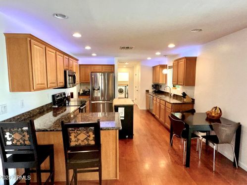 526 Butler Dr, Phoenix AZ 85051-4650 exterior