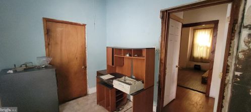 1111 Hessian Ave, West Deptford NJ  08093-1930 exterior