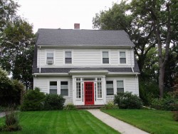 37 Hancock St, Newton, MA 02466-2308
