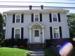 250 Webster St, Newton, MA 02465-1850