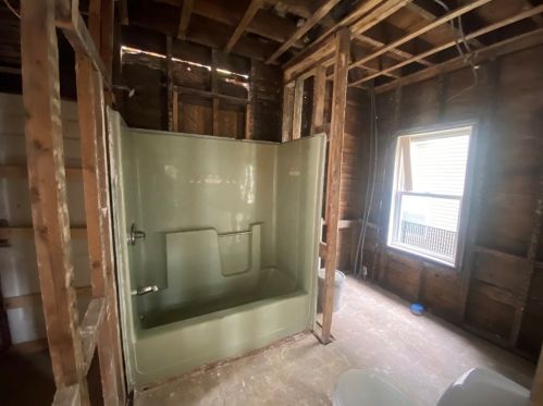 1 Goulding St, Worcester MA 01609-2610 exterior