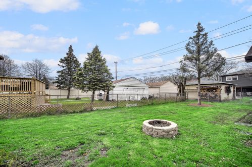 4548 Kenilworth Ave, Forest View IL 60402-4323 exterior