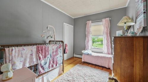 51 Morse Pl, Fall River MA 02724-1346 exterior