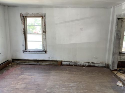 151 Silver Lk St, Royalston MA 01331-1619 exterior