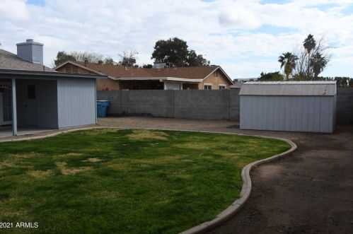 4061 Aster Dr, Phoenix AZ 85032-7318 exterior