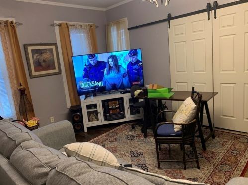 33 Vernon St, Worcester MA 01610-1919 exterior