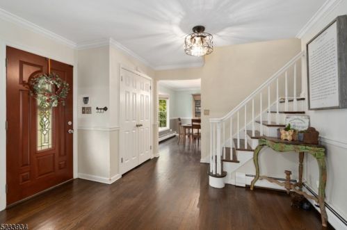 6 Cheshire Ln, Skyline Lakes NJ 07456-2743 exterior