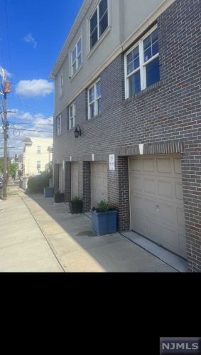 179 Kearny Ave, Kearny NJ  07032-2437 exterior