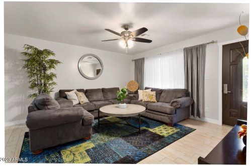 9604 15 Pl, Phoenix AZ 85024-3649 exterior