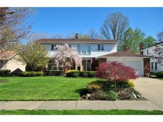 5513 Kilbourne Dr, Cleveland OH  44124-3829 exterior