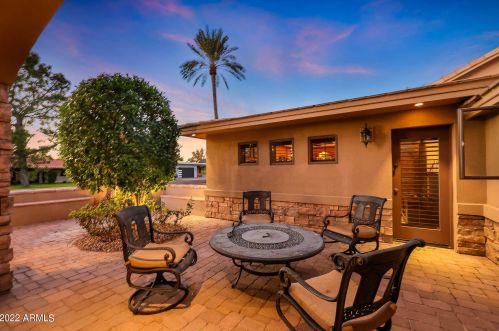 4147 33rd Pl, Phoenix, AZ 85018-4727