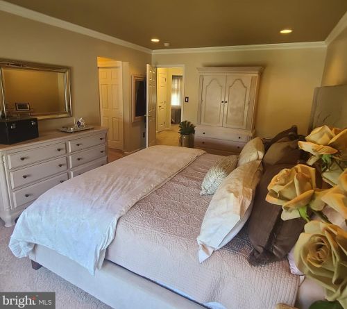 148 Burnet Cres, Trenton NJ 08691-4151 exterior