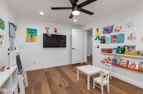 3822 32nd Pl, Phoenix AZ  85018-5001 exterior