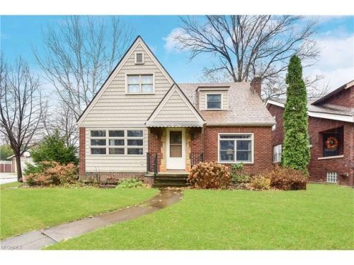 16507 Lucille Ave, Cleveland OH  44111-3945 exterior