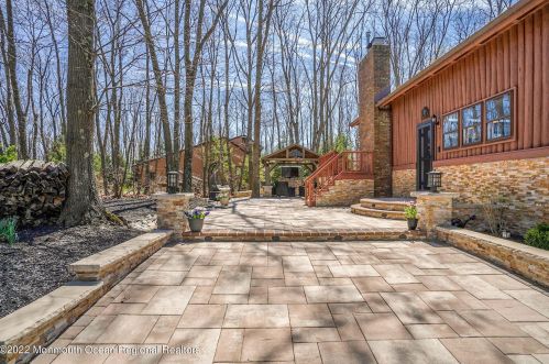 218 Chandler Rd, Jackson Twp NJ  08527-4339 exterior