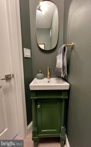 163 Carlisle Rd, Camden NJ  08106-1209 exterior