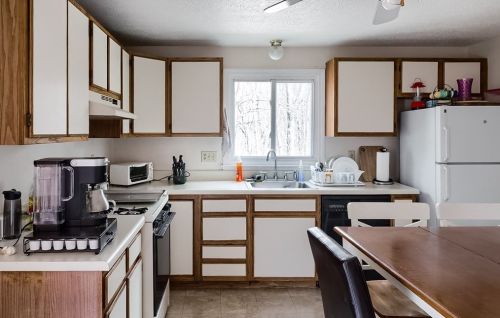 38 Vincent Cir, Worcester MA 01604-3462 exterior