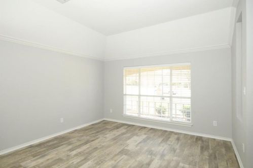 8220 Mura Dr, Plano TX 75025-4051 exterior