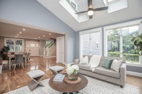 77 Hodge Rd, Arlington MA  02474-1933 exterior