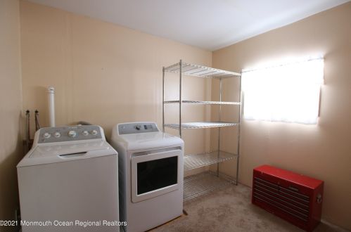 125 Cherry St, Tinton Falls NJ 07724-2607 exterior