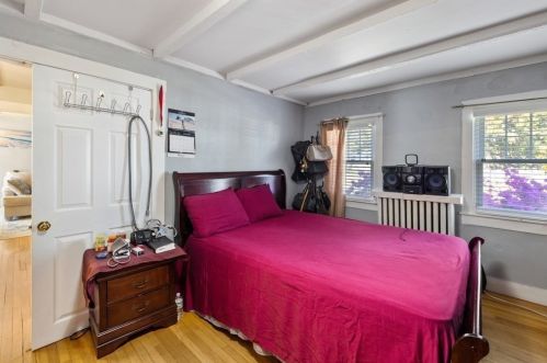 186 Mt Vernon St, Lawrence MA 01843-3302 exterior