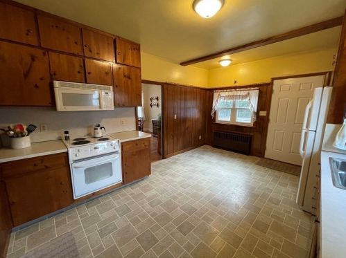 20 Crapo St, Taunton MA 02780-2317 exterior