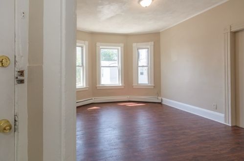 69 Fern St, Lawrence MA 01841-1160 exterior