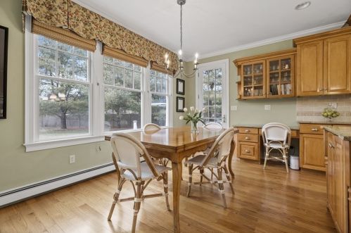 27 Maryknoll Dr, Hingham MA 02043-3477 exterior