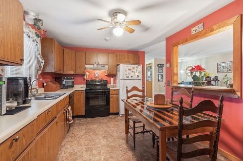 1507 Petersham Rd, Royalston, MA 01331-9346