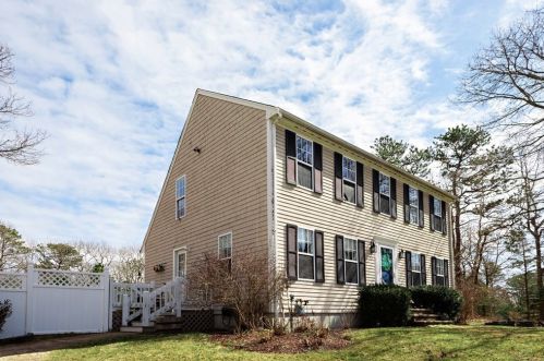 119 Alewife Rd, Plymouth, MA 02360-2225