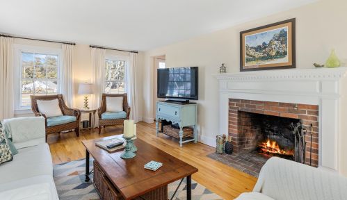 1359 Main St, Chatham MA 02633-2464 exterior